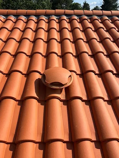 Toiture d'une maison de la commune Allennes-les-Marais