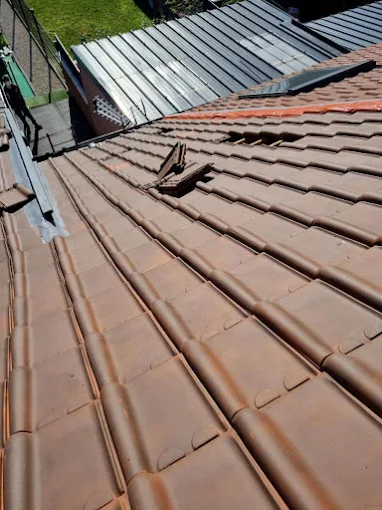 Toiture d'une maison de la commune Aulnoy-lez-Valenciennes