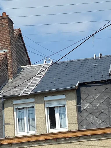 Toiture d'une maison de la commune Cappelle-la-grande