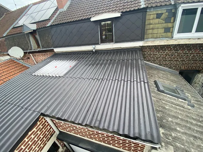 Toiture d'une maison de la commune Esquelbecq