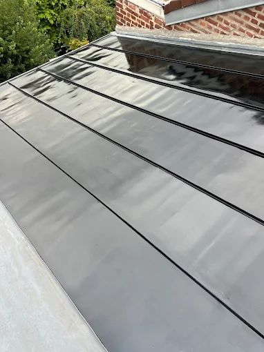 Toiture d'une maison de la commune Famars